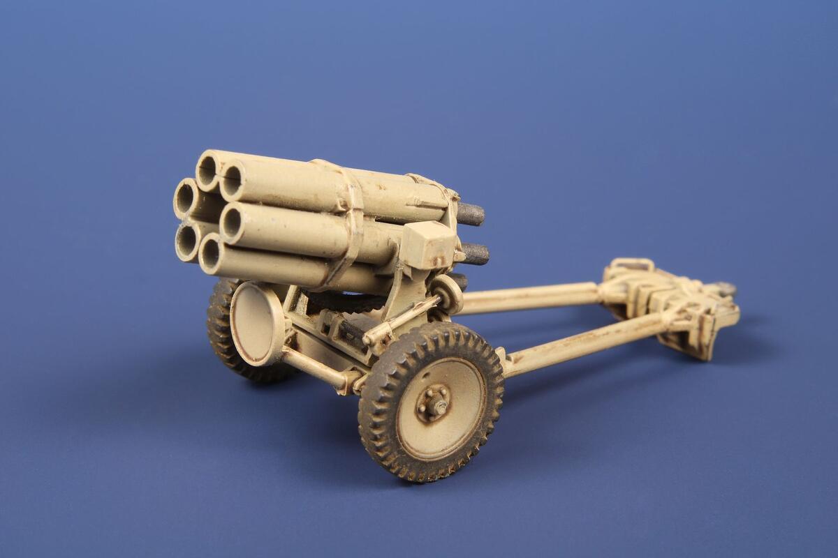 15 cm Nebelwerfer 41 - German Pultiple Rocket Launcher