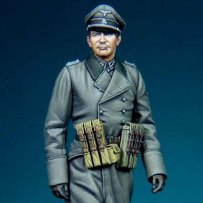 Waffen SS Officer (WW II)